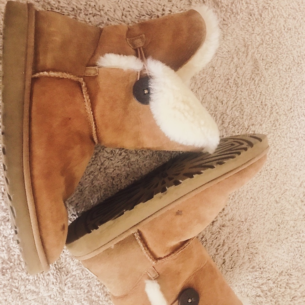 Classic Women’s 11 Uggs